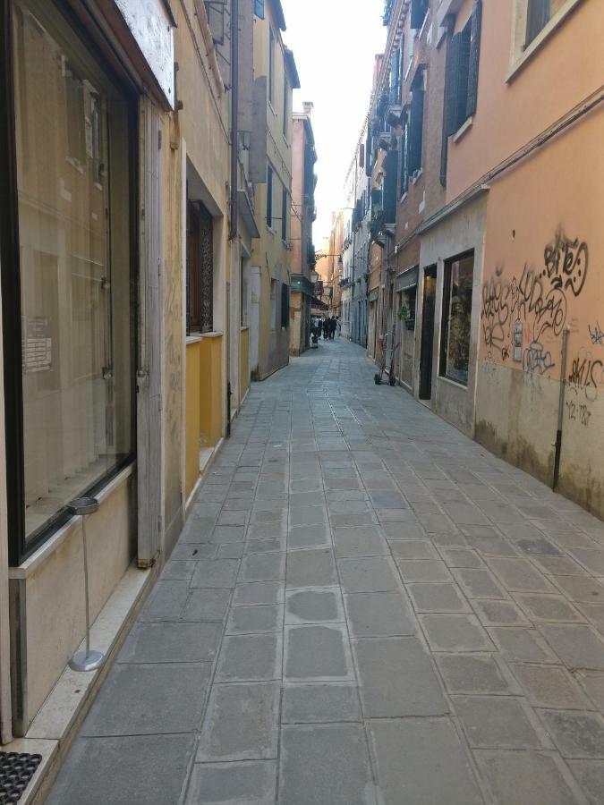 Alla Lista Veneţia Exterior foto